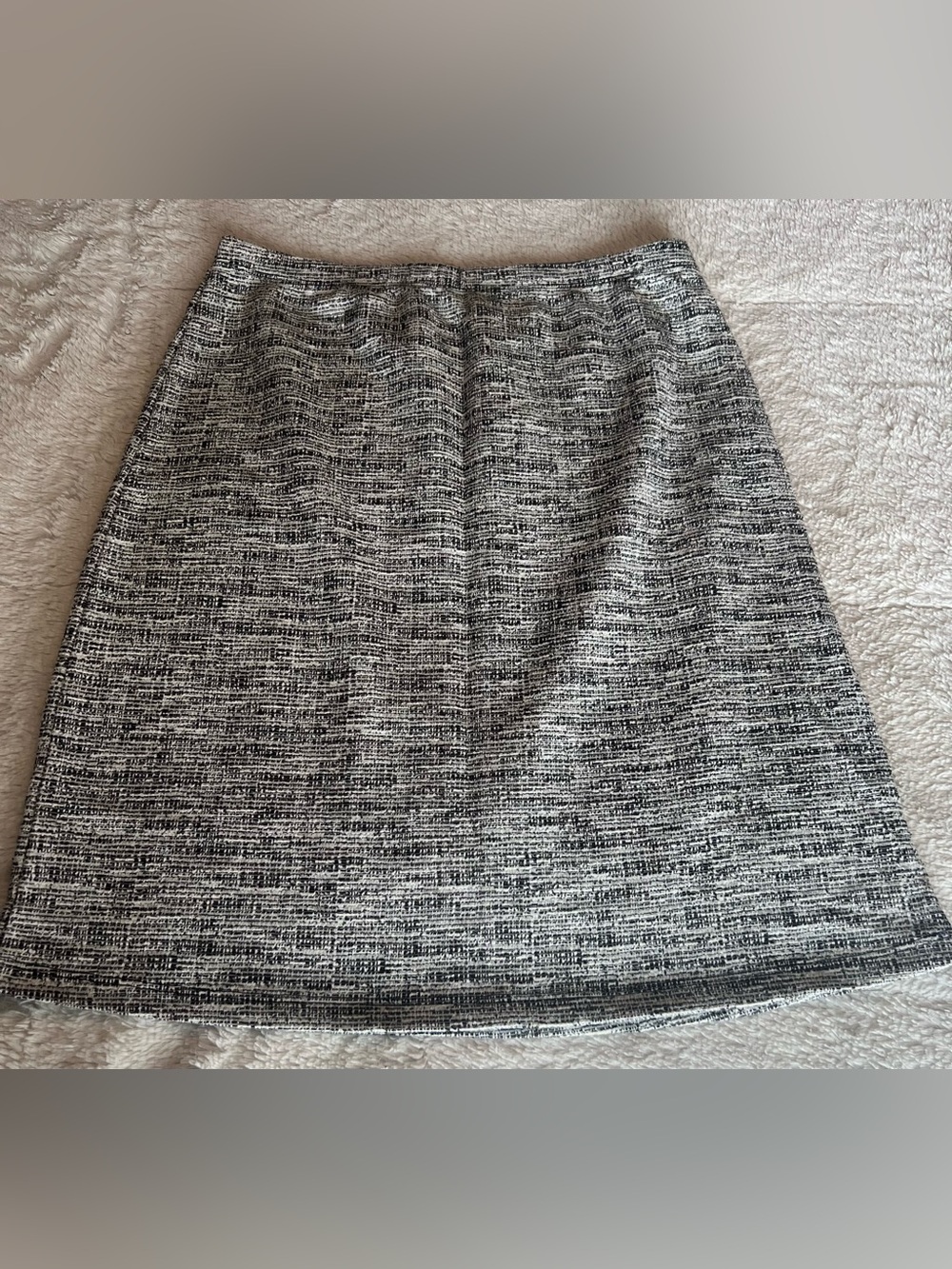 Le Lis Black and White A-Line Tweed Skirt